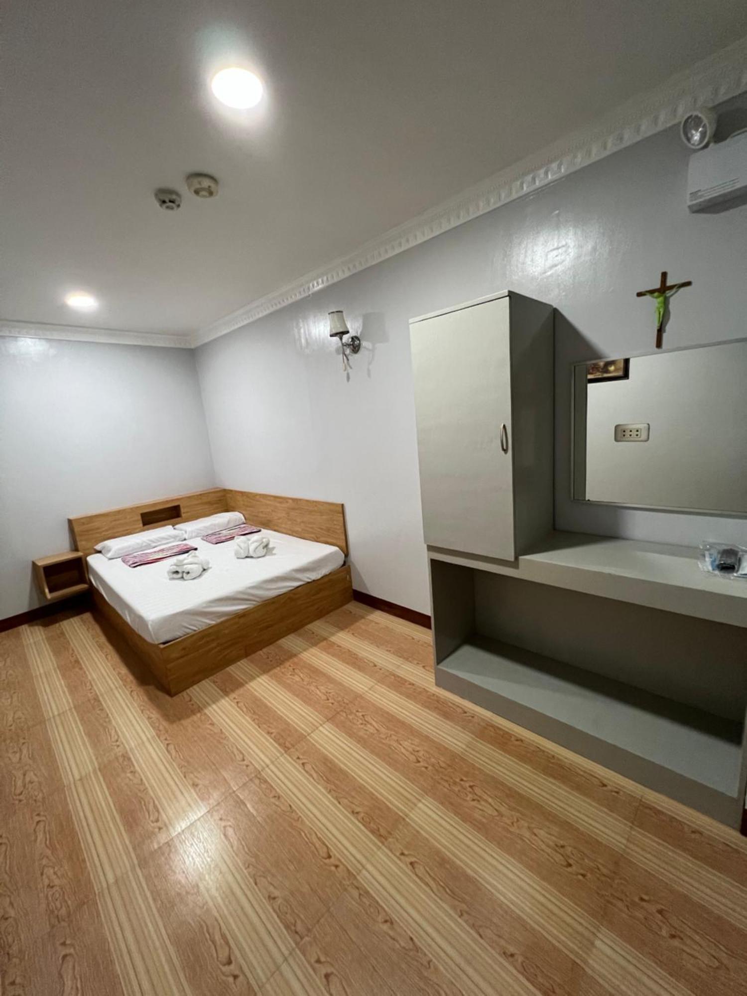 Ging-Ging Tourist Inn Badian Kültér fotó