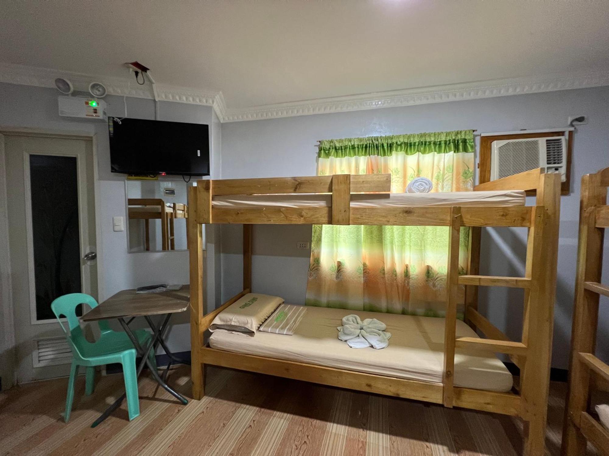 Ging-Ging Tourist Inn Badian Kültér fotó