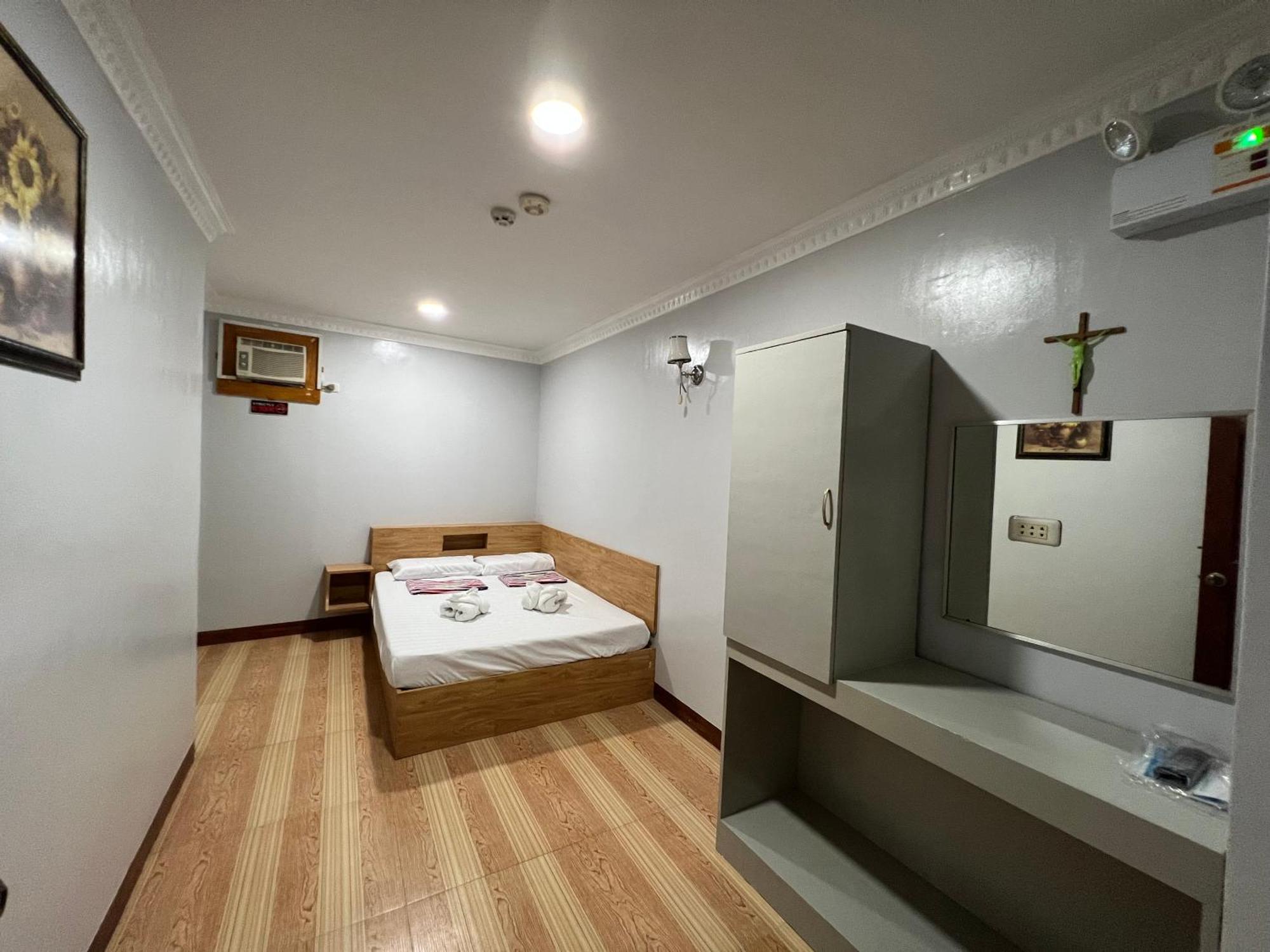 Ging-Ging Tourist Inn Badian Kültér fotó