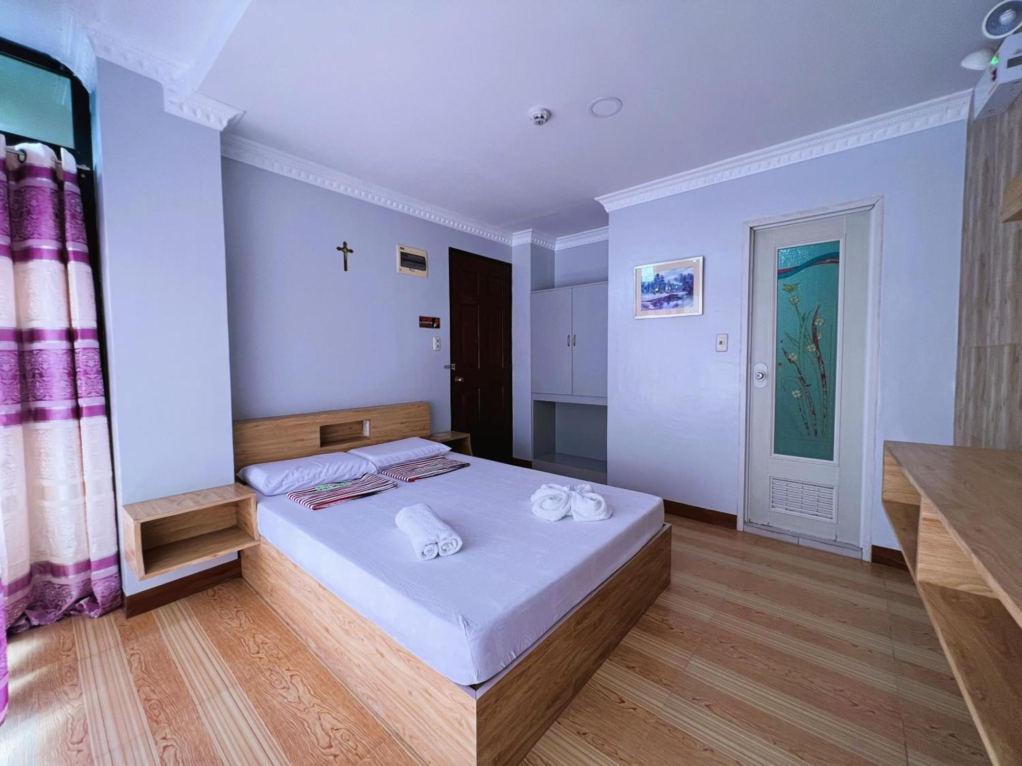 Ging-Ging Tourist Inn Badian Kültér fotó